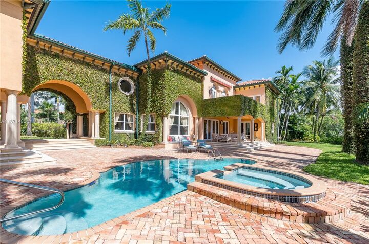 Property Photo:  104 Paloma Dr  FL 33143 