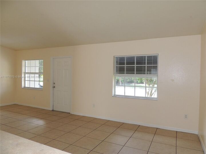 Property Photo: 2225 Laura Ln 2225 FL 33415