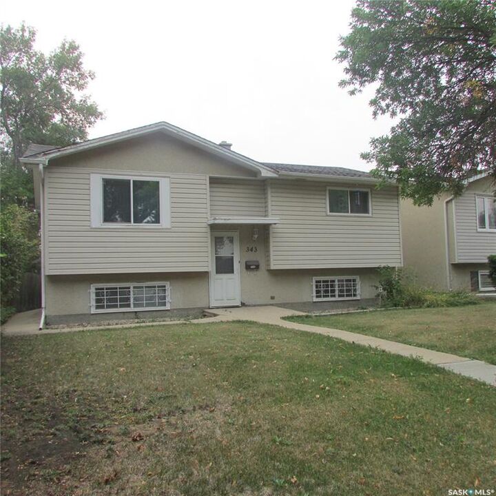Property Photo:  343 Bruce Street  SK S4R 5H2 
