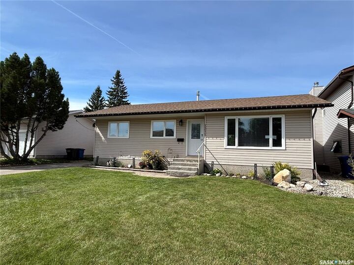 Photo de la propriété:  1211 13th Street  SK S0K 2A0 