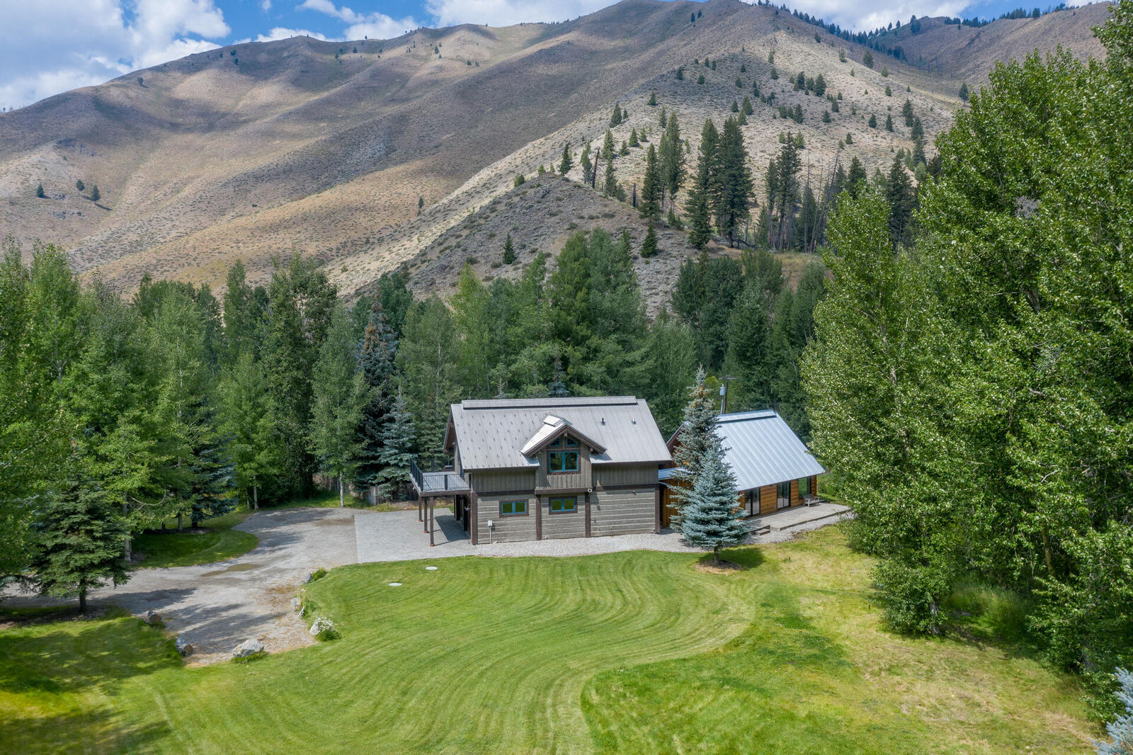 Property Photo: 106 Whipsaw Lane ID 83340