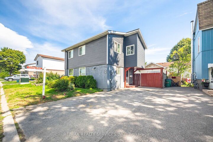 Property Photo: 28 Homeland Court ON L6S 1R8