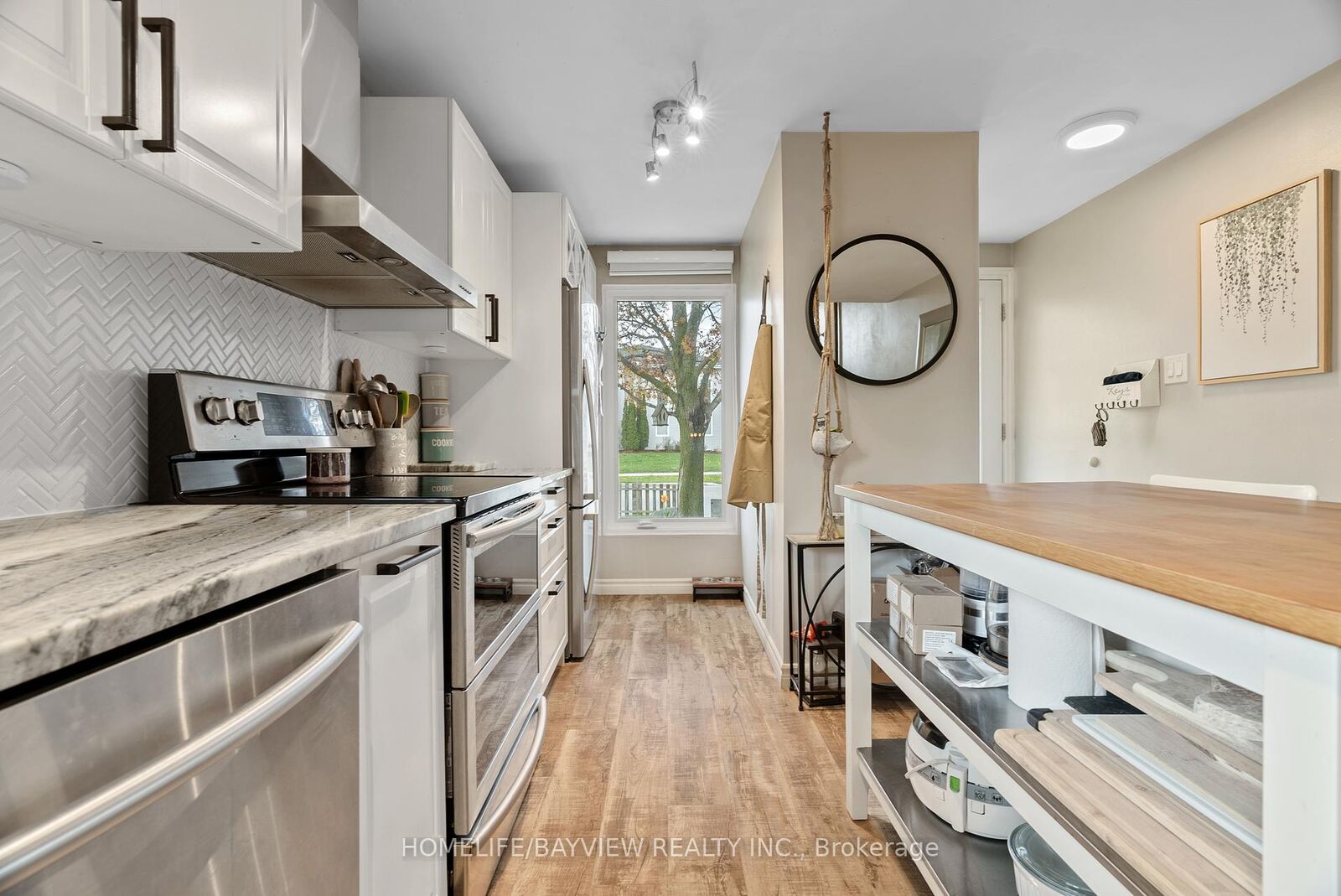 Property Photo:  333 Preston Parkway  ON N3H 4Z4 