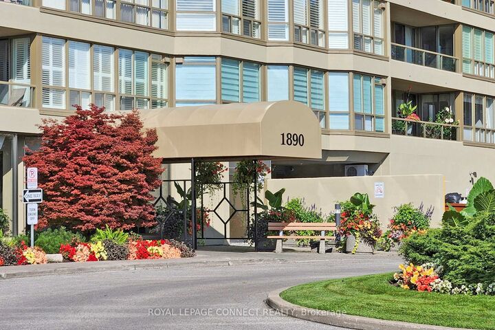 Photo de la propriété: 1890 Valley Farm Road 901 ON L1V 6B4