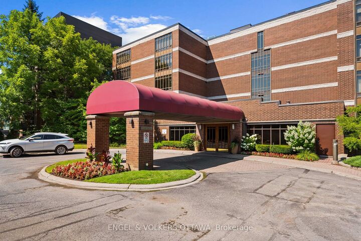 Property Photo: 111 Echo Drive 406 ON K1S 5K8