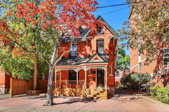 Property Photo:  421 Gilmour Street  ON K2P 0R5 