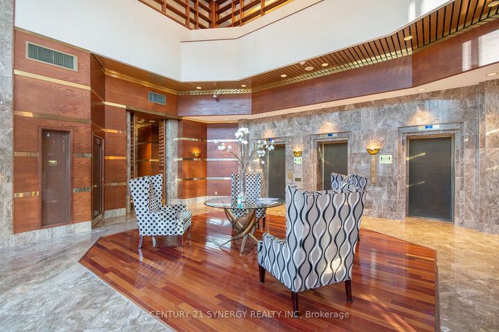 Property Photo:  160 George Street 2202  ON K1N 9M2 
