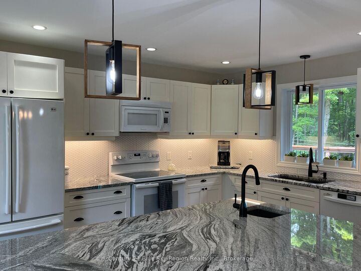 Photo de la propriété:  176 Ski Hill Road  ON P0H 1Z0 