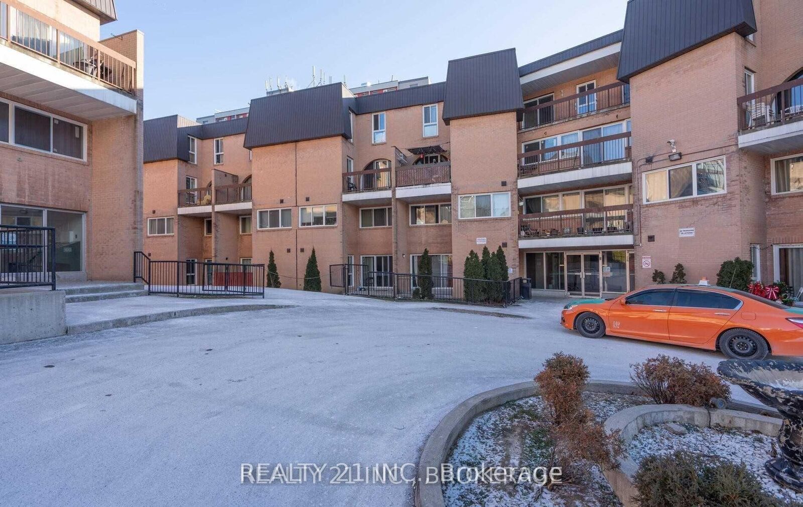 Property Photo: 100 Mornelle Court 2045 ON M1E 4X2