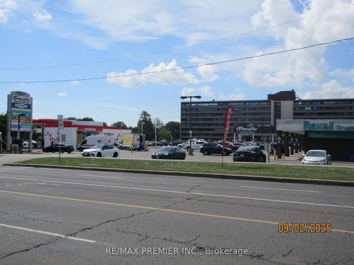 Property Photo: 4673 Jane Street 623 ON M3N 2L1