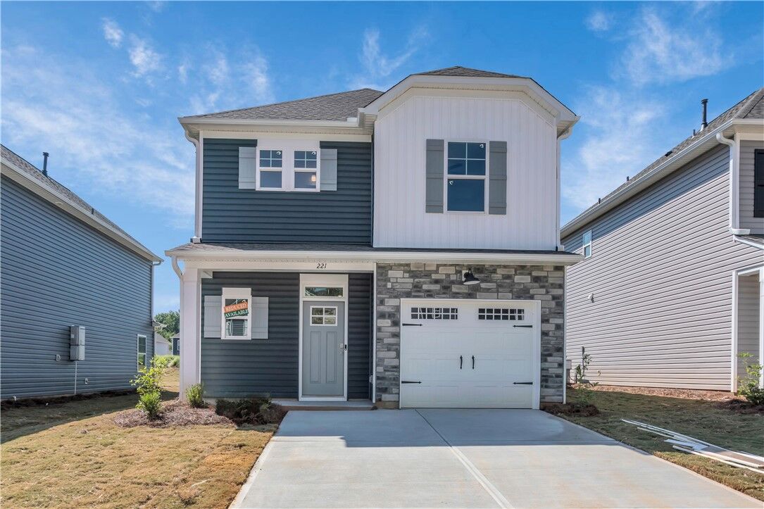 Property Photo: 221 Brown Circle SC 29642