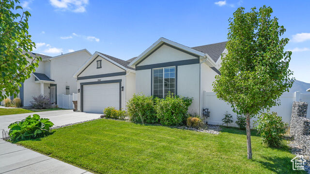 Property Photo: 7747 N Seabiscuit Rd UT 84005