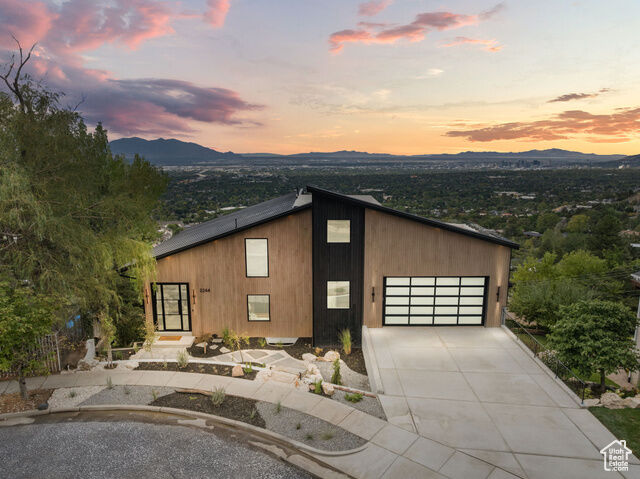 2244 S Lakeline Cir  Salt Lake City UT 84109 photo