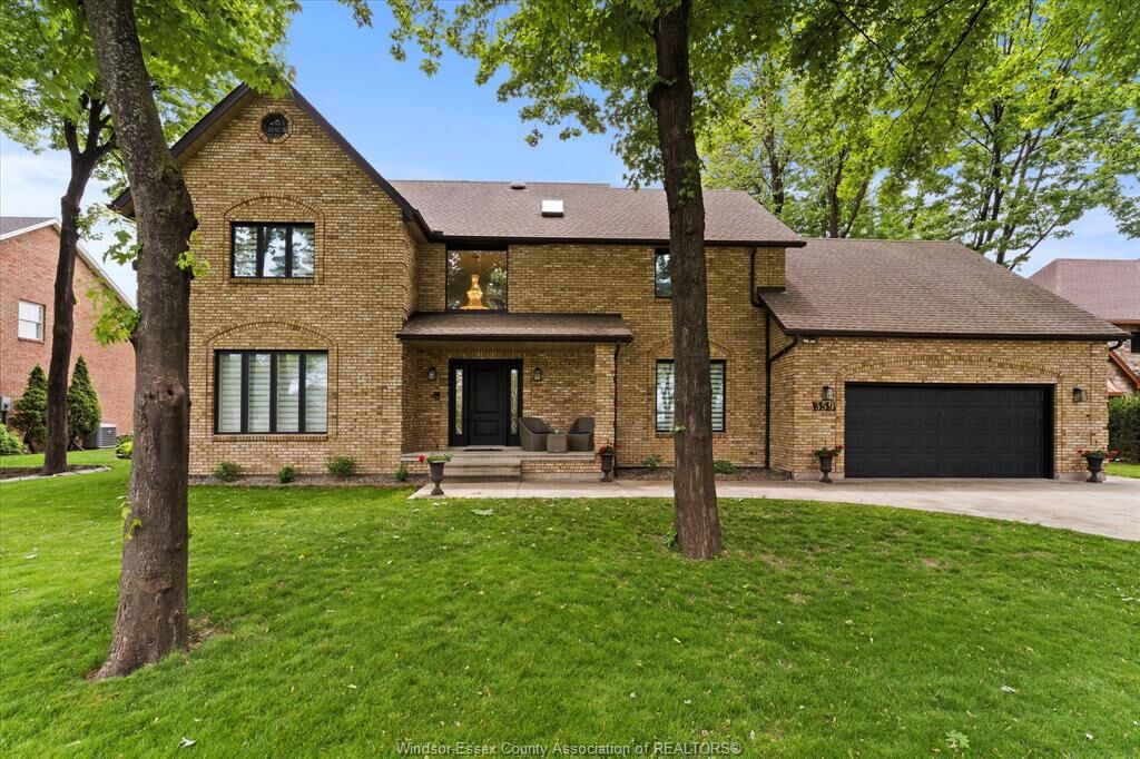 Property Photo: 359 Elmgrove Drive ON N8N 4H1