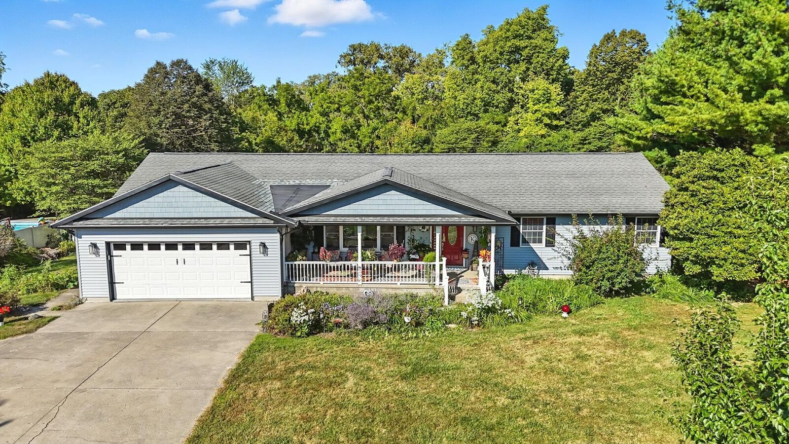 Property Photo:  1616 Echo Lake Drive  OH 45356 