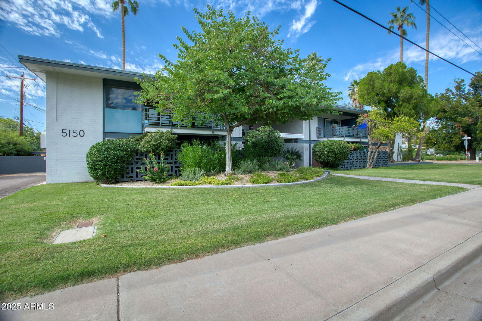 Property Photo:  5150 N 20th Street 214  AZ 85016
