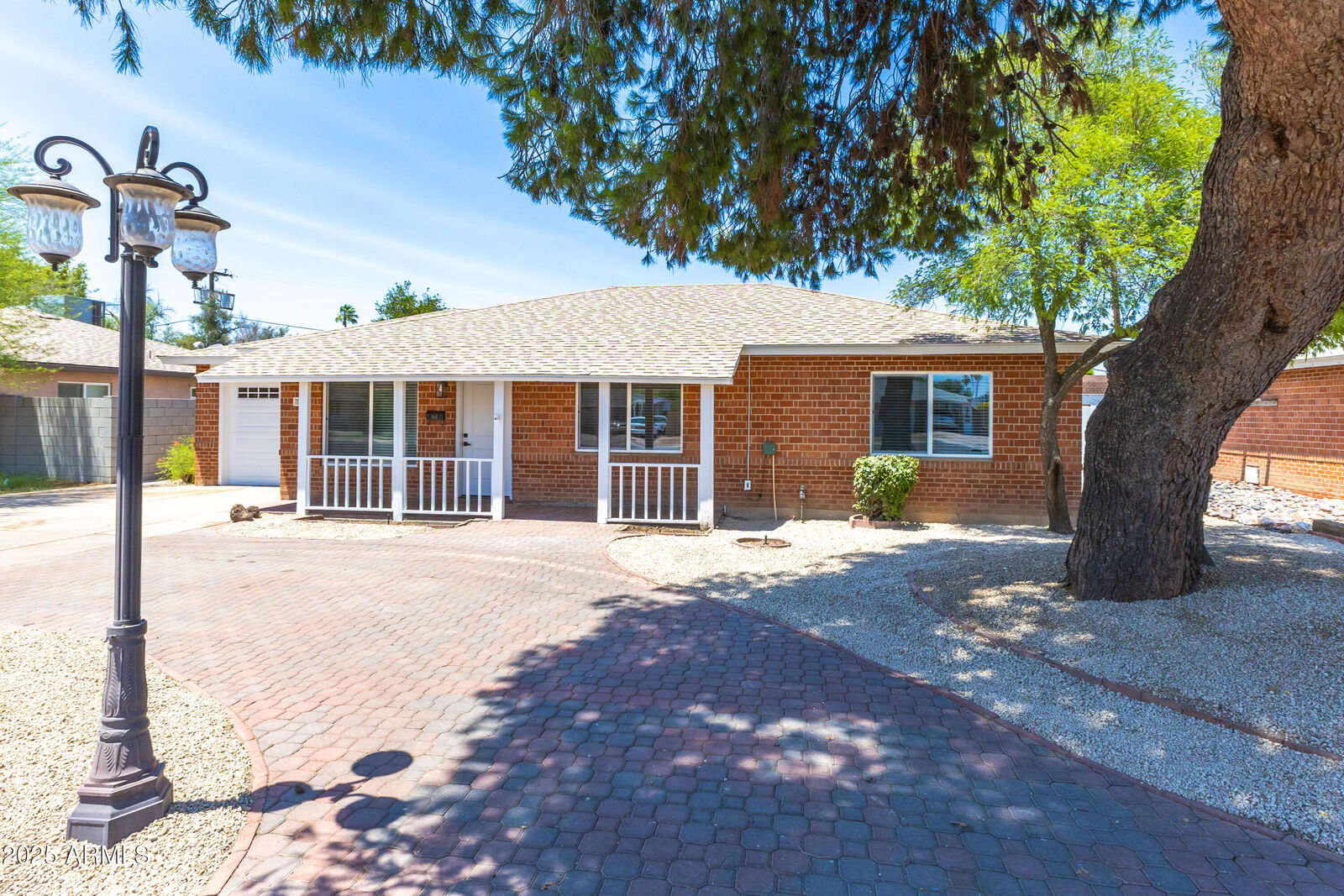 Property Photo: 724 W Missouri Avenue AZ 85013