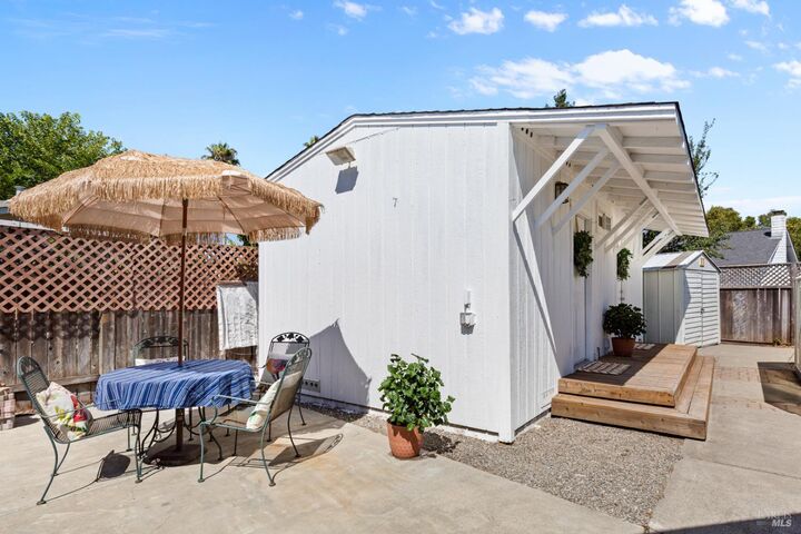 Property Photo:  530 Anson Court  CA 94928 