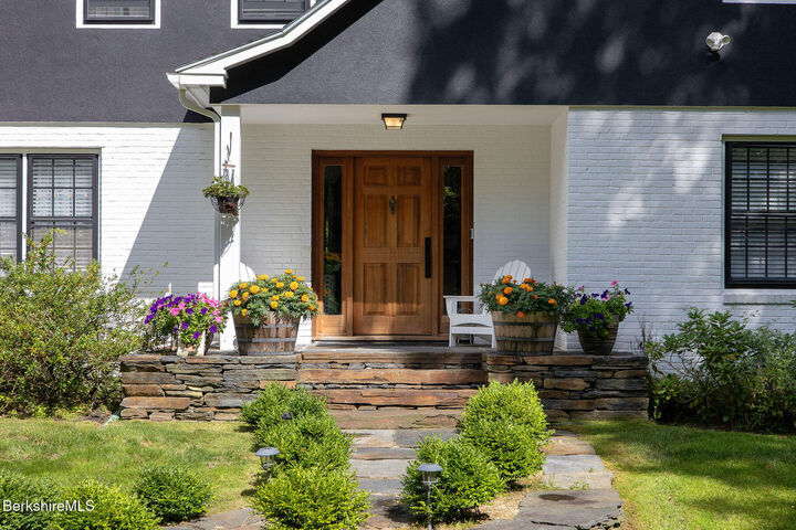 Property Photo: 54 Dunmore Ct MA 01240