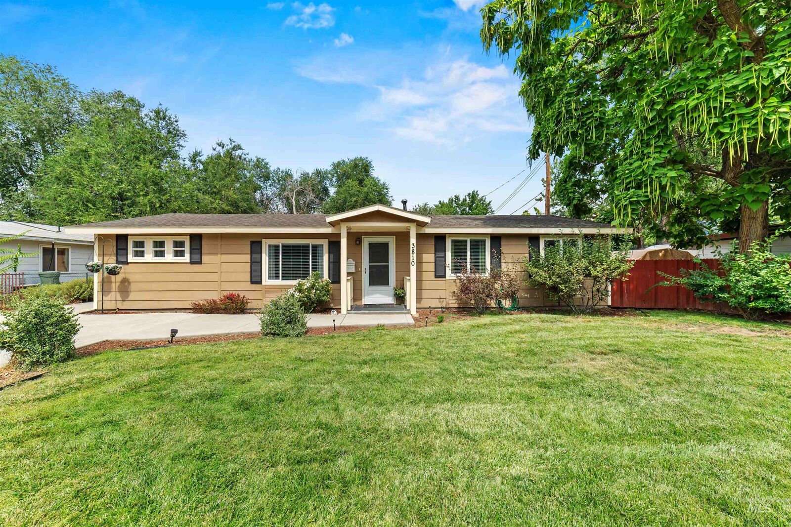 Property Photo:  3810 W Targee Street  ID 83705 