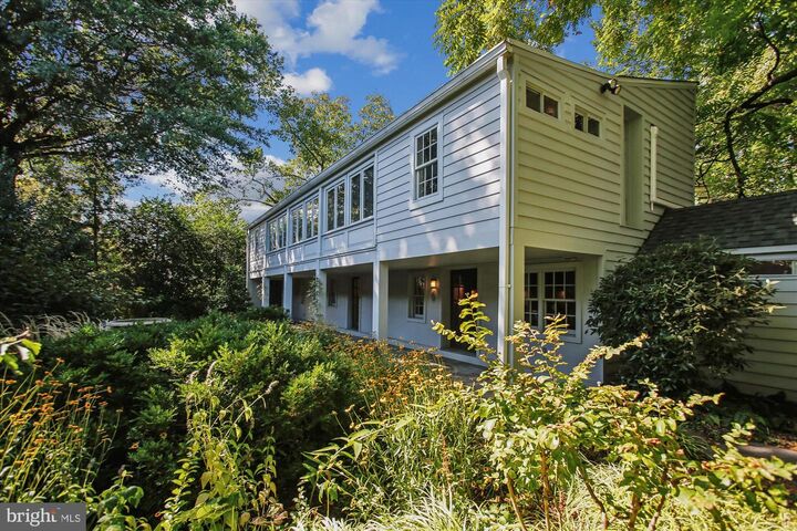 Property Photo: 323 N Patrick Street VA 22314