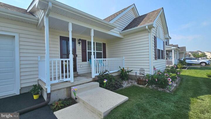 Property Photo:  59 Vincent Court  DE 19977 