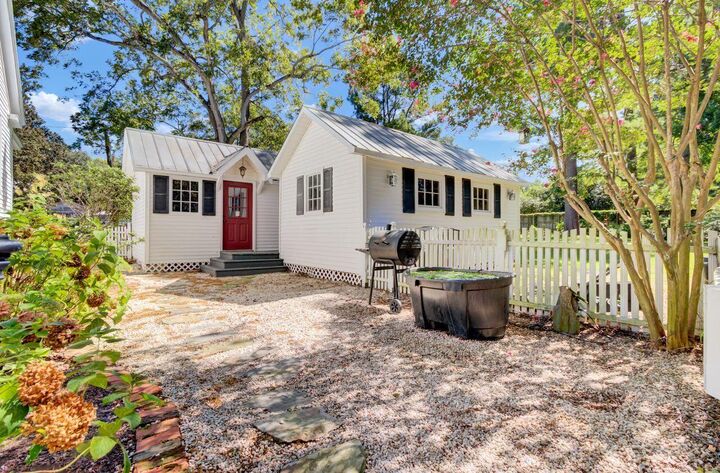 Property Photo: 411 S Magnolia Street SC 29483