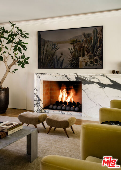 Property Photo: 2003 El Cerrito Pl CA 90068