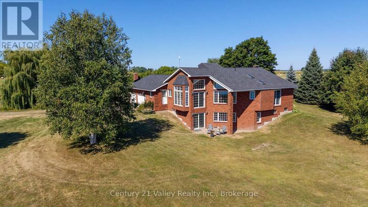Property Photo:  193 Finnerty Road  ON K0J 1K0 