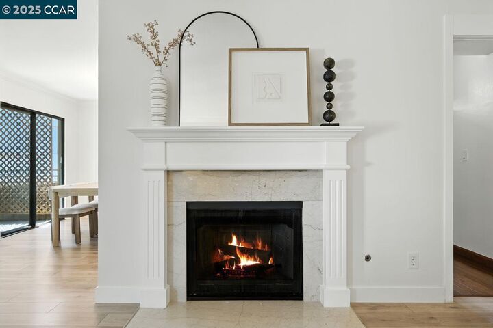 Property Photo:  742 Wesley Way 2D  CA 94610 