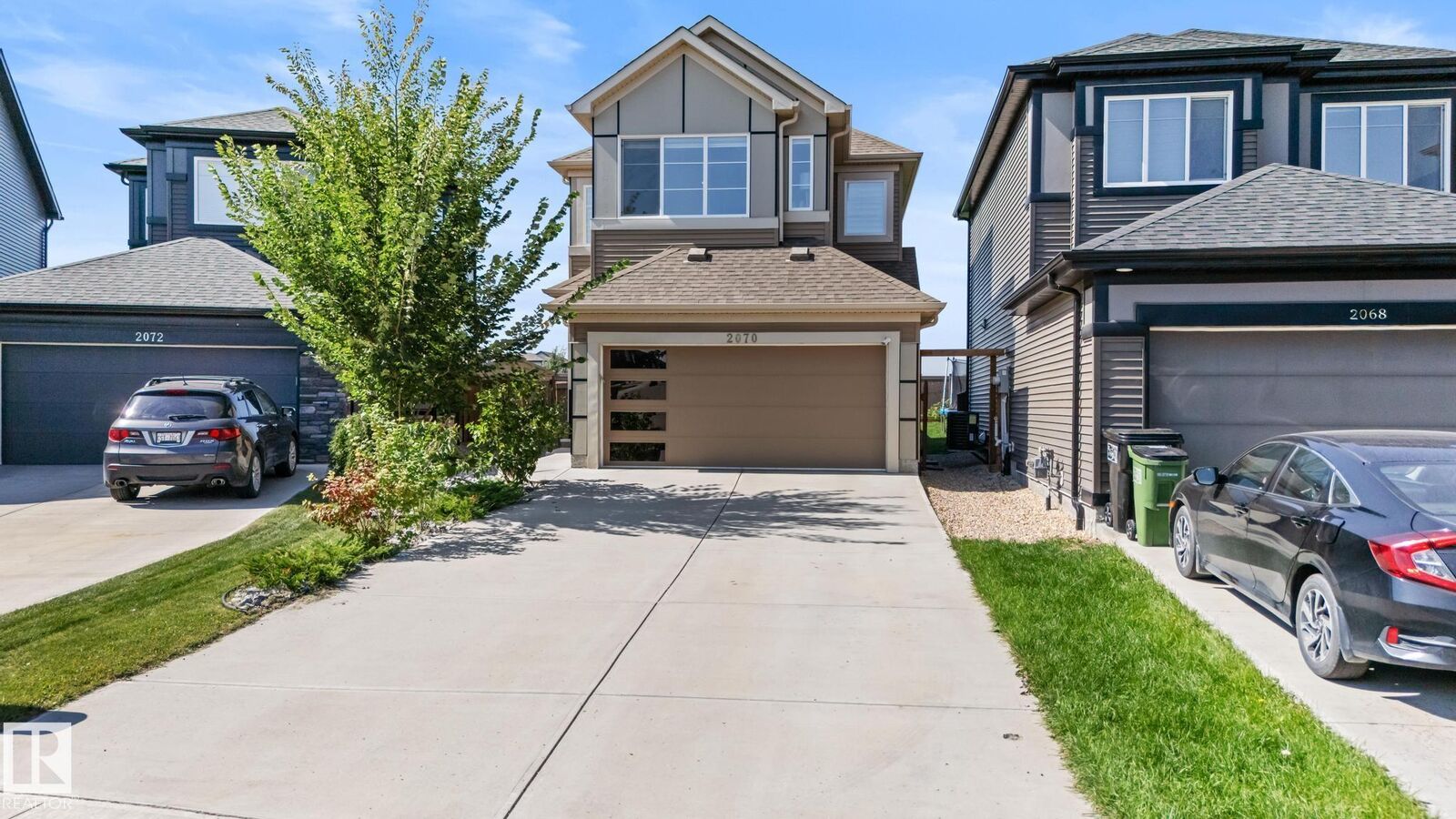 Property Photo: 2070 Graydon Hill Crescent SW AB T6W 4C7