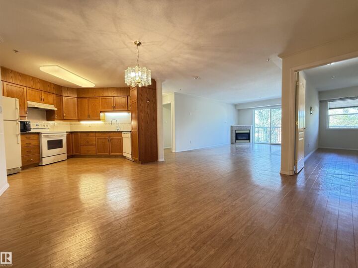 Property Photo: 8215 84 Avenue NW 302 AB T6C 4R2