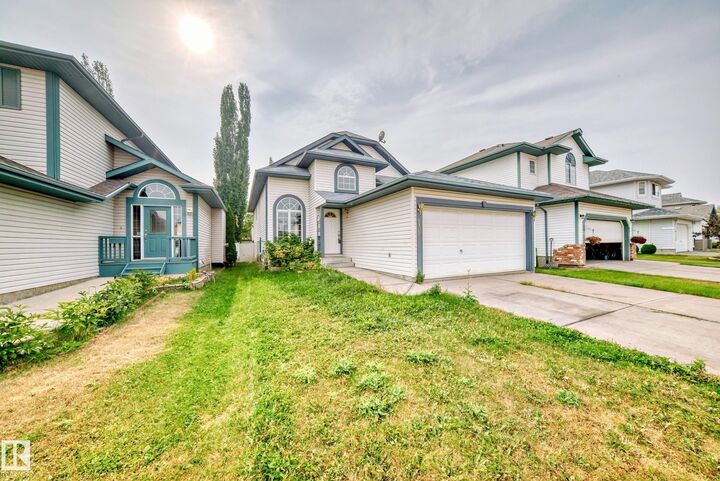 4127 37A Avenue NW  Edmonton AB T6L 7A1 photo