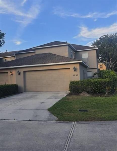 Property Photo:  1733 Pointe West Way  FL 32966 