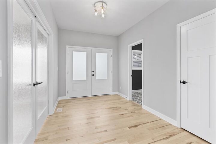Property Photo:  710 Idlewild Lane  IN 46304 