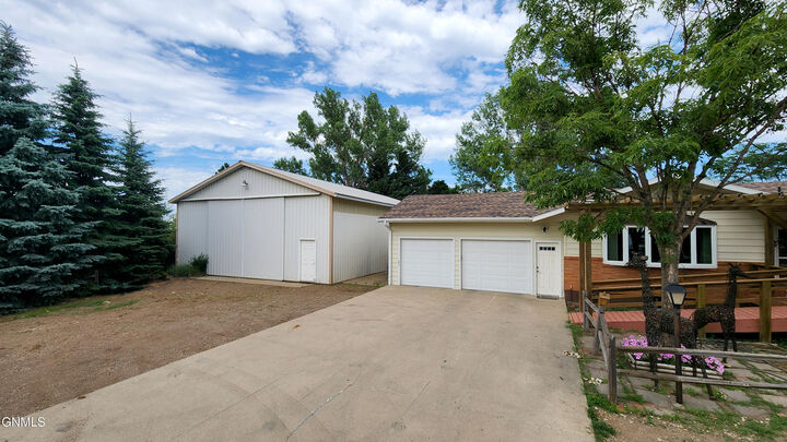 Property Photo:  3400 Old Red Trail  ND 58554 