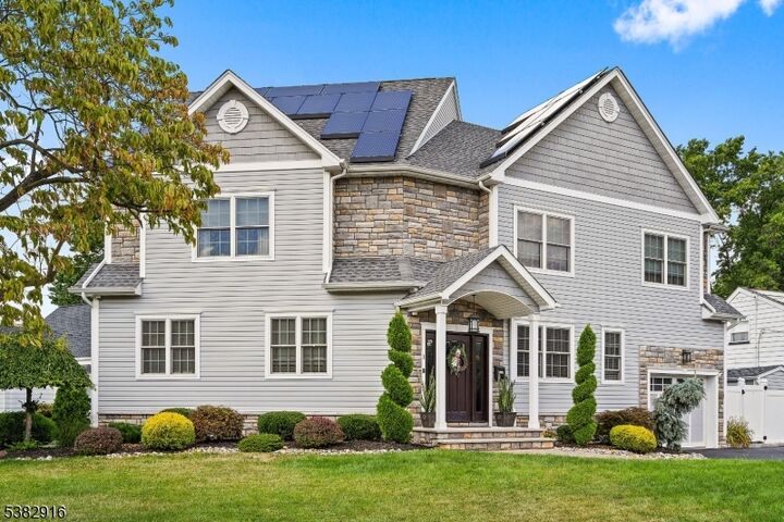 Property Photo:  1 Crescent Pkwy  NJ 07066 