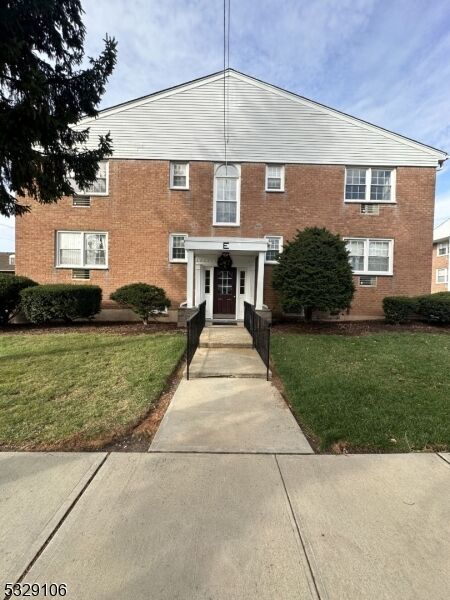 Property Photo: 565 Grove E-6 NJ 07013