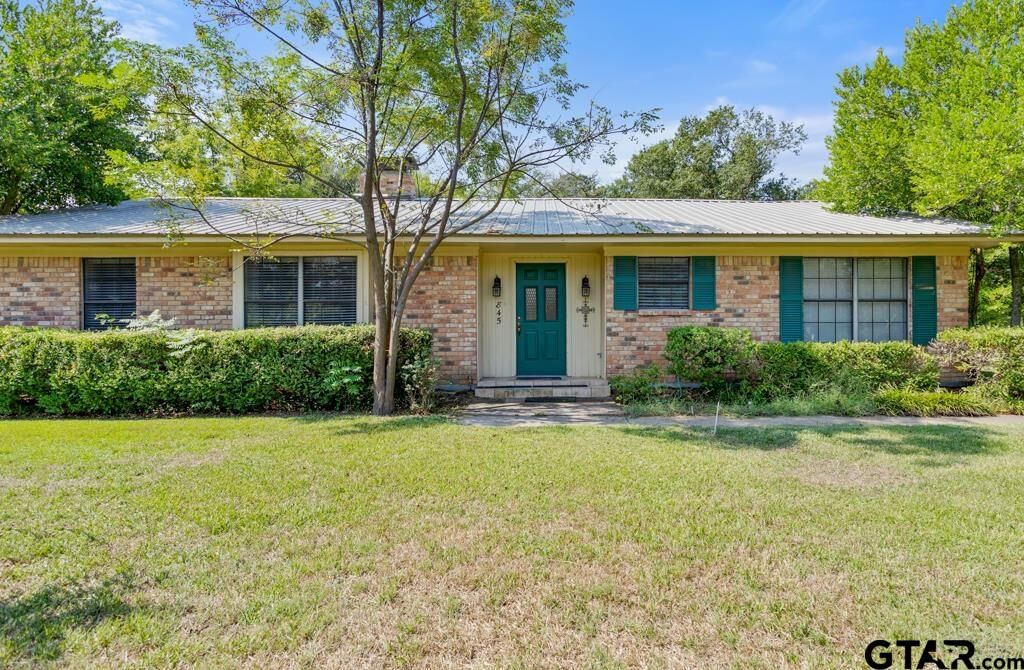 Property Photo:  845 County Road 2220  TX 75773 