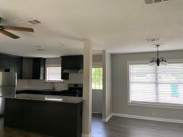 Property Photo:  1000 Thomas Avenue  TX 77301 
