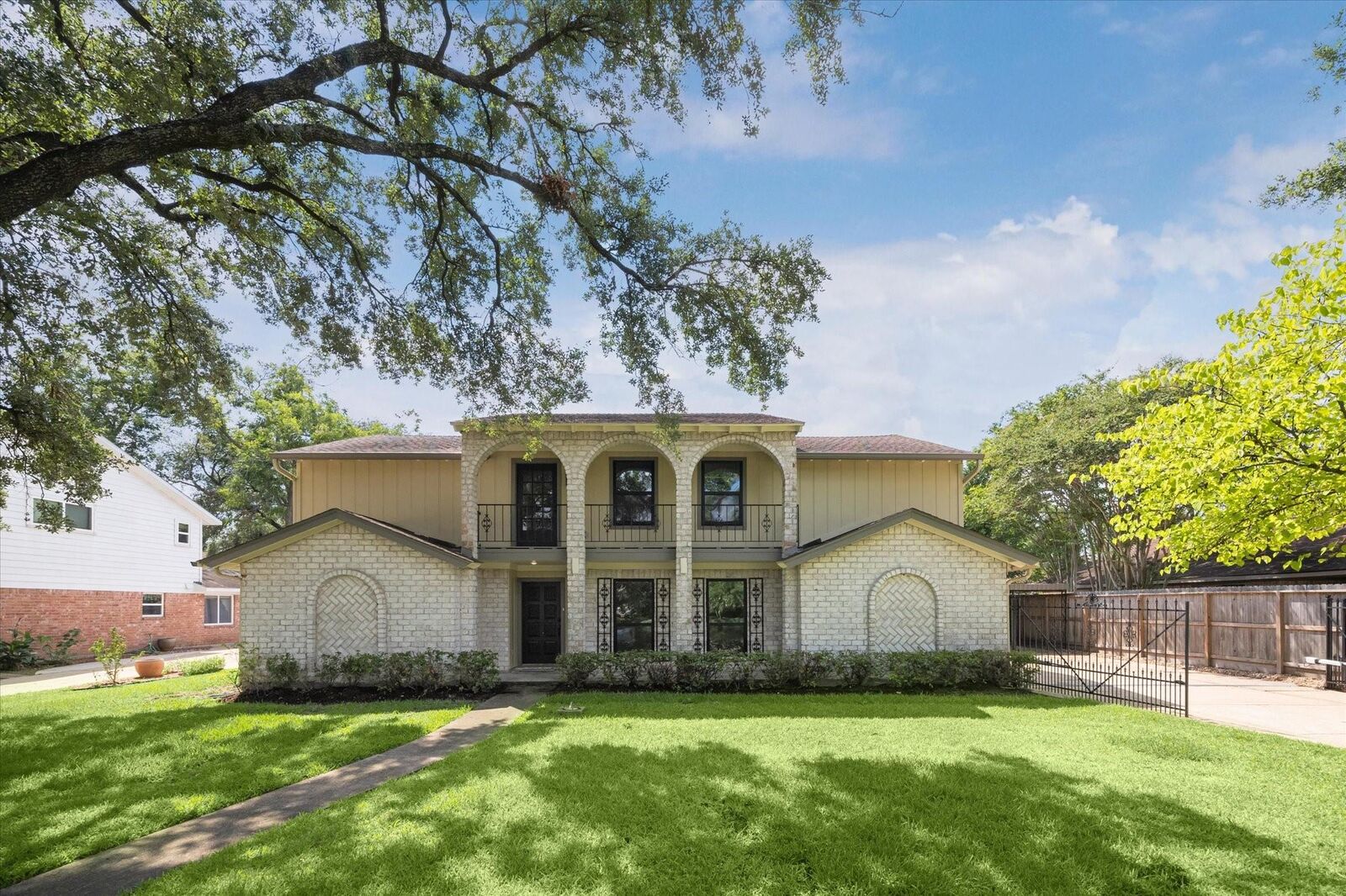 Property Photo:  2723 Bernadette Lane  TX 77043 