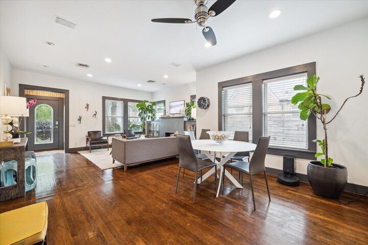 Property Photo: 2416 White Oak Drive TX 77009