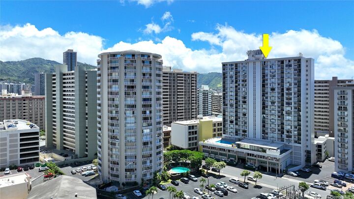 Property Photo:  747 Amana Street 1617  HI 96814 