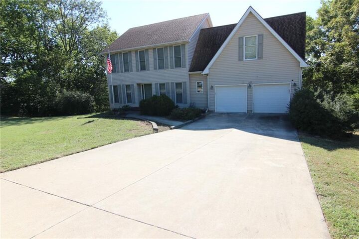 Property Photo: 9125 Hillview Drive KS 66018