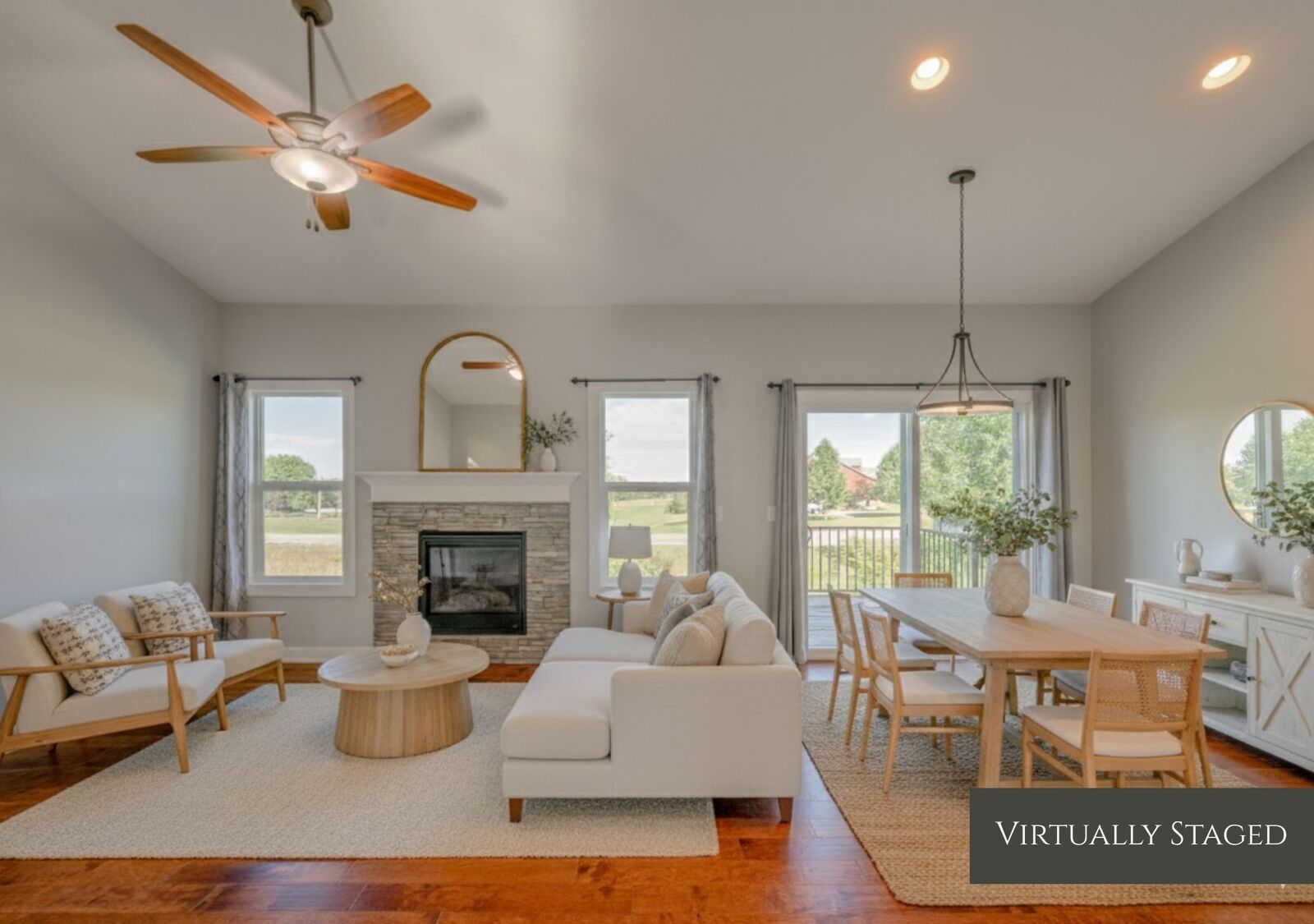 Property Photo:  2513 NE 6th Street  IA 50111