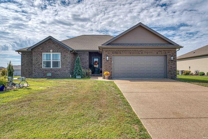 Property Photo:  7521 Brinkley Court  IN 47715 