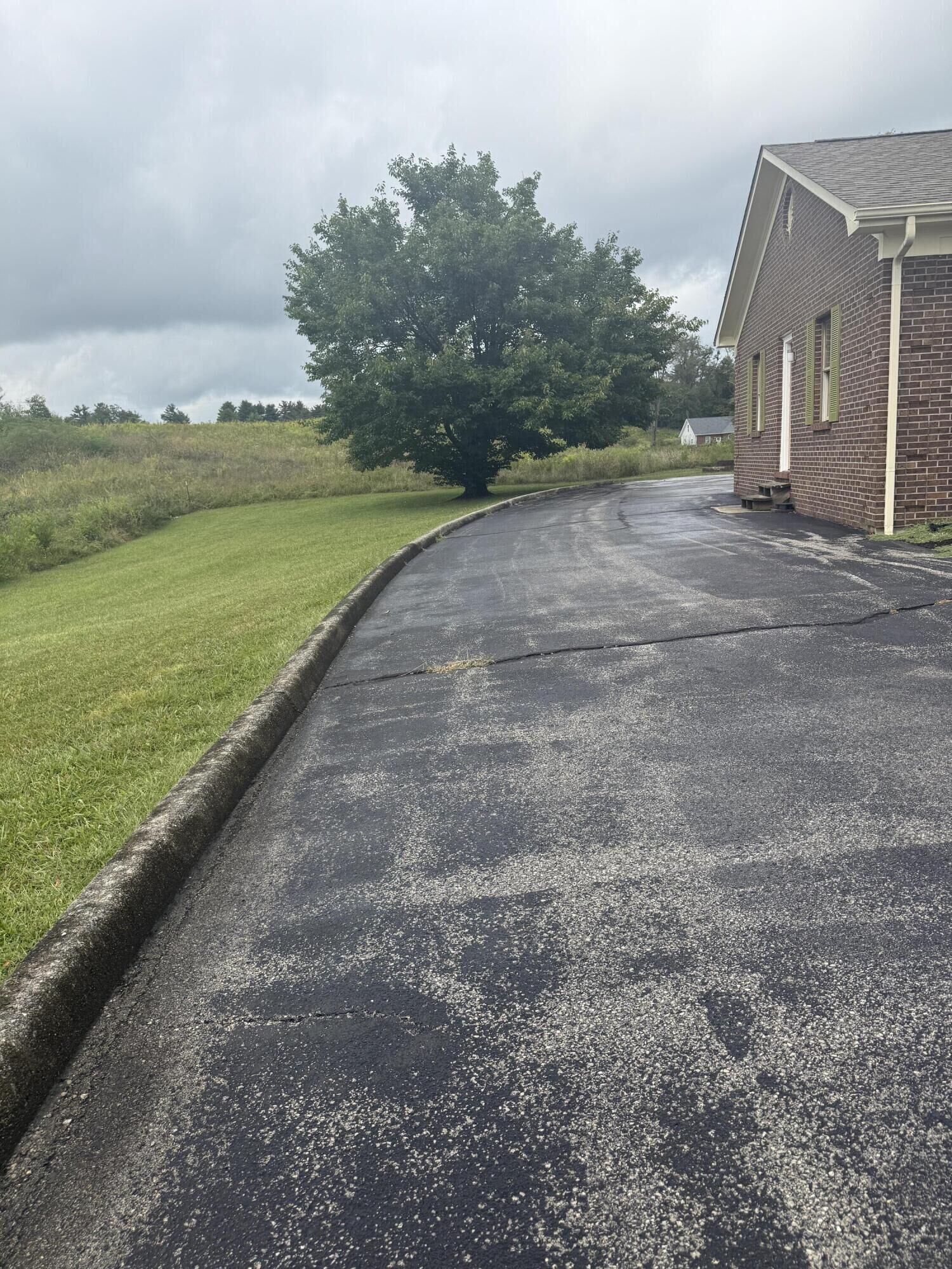 Property Photo: 602 Clifty Street KY 42503