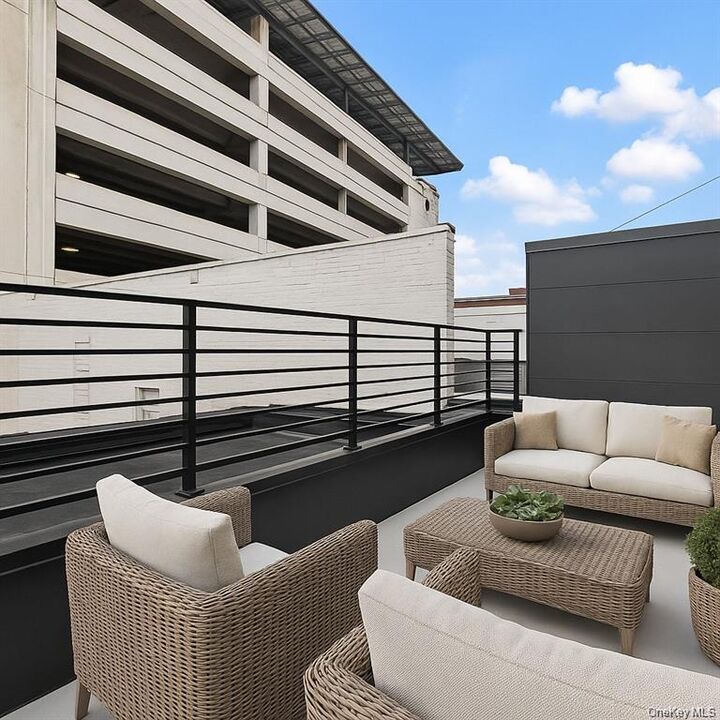 Property Photo:  199 E Post Road 405  NY 10601 
