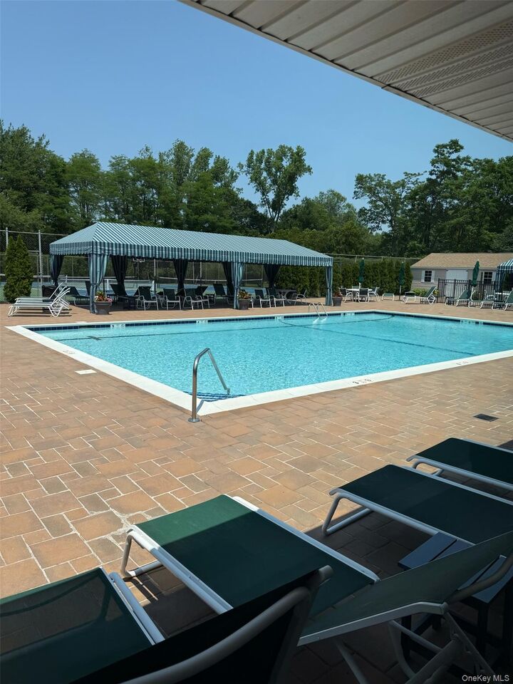 108 Hidden Ponds Circle  Smithtown NY 11787 photo