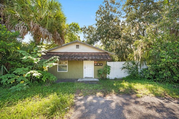 Property Photo: 6915 N 40th Street FL 33604